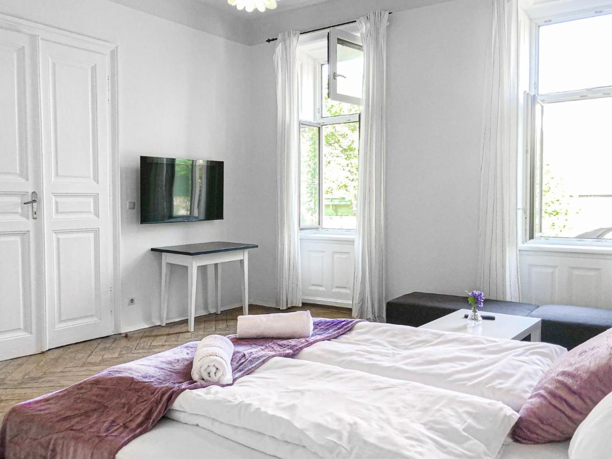 Commodious 2Br Apt. Near Akh-Perfect For Groups Bécs Kültér fotó
