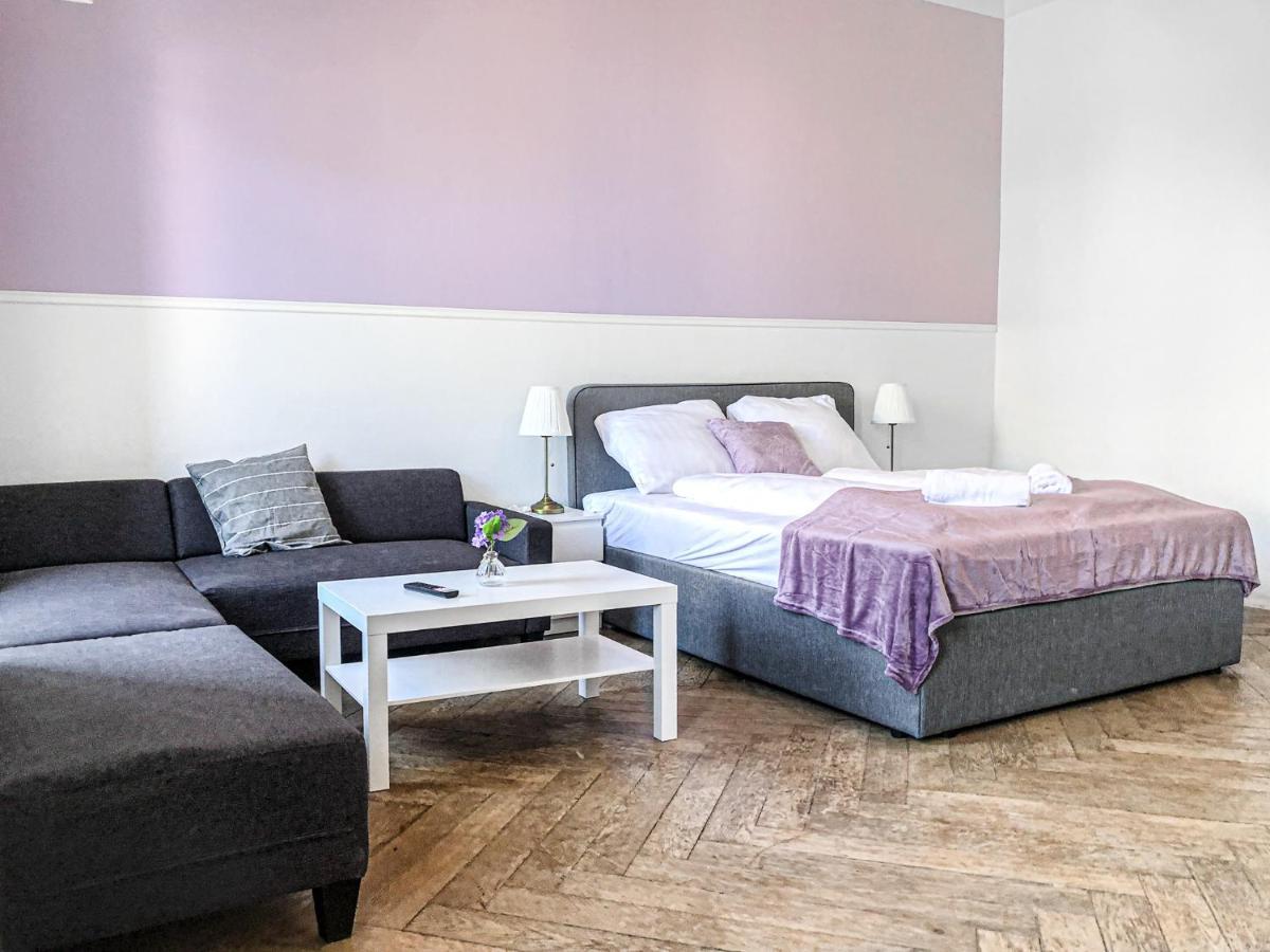 Commodious 2Br Apt. Near Akh-Perfect For Groups Bécs Kültér fotó